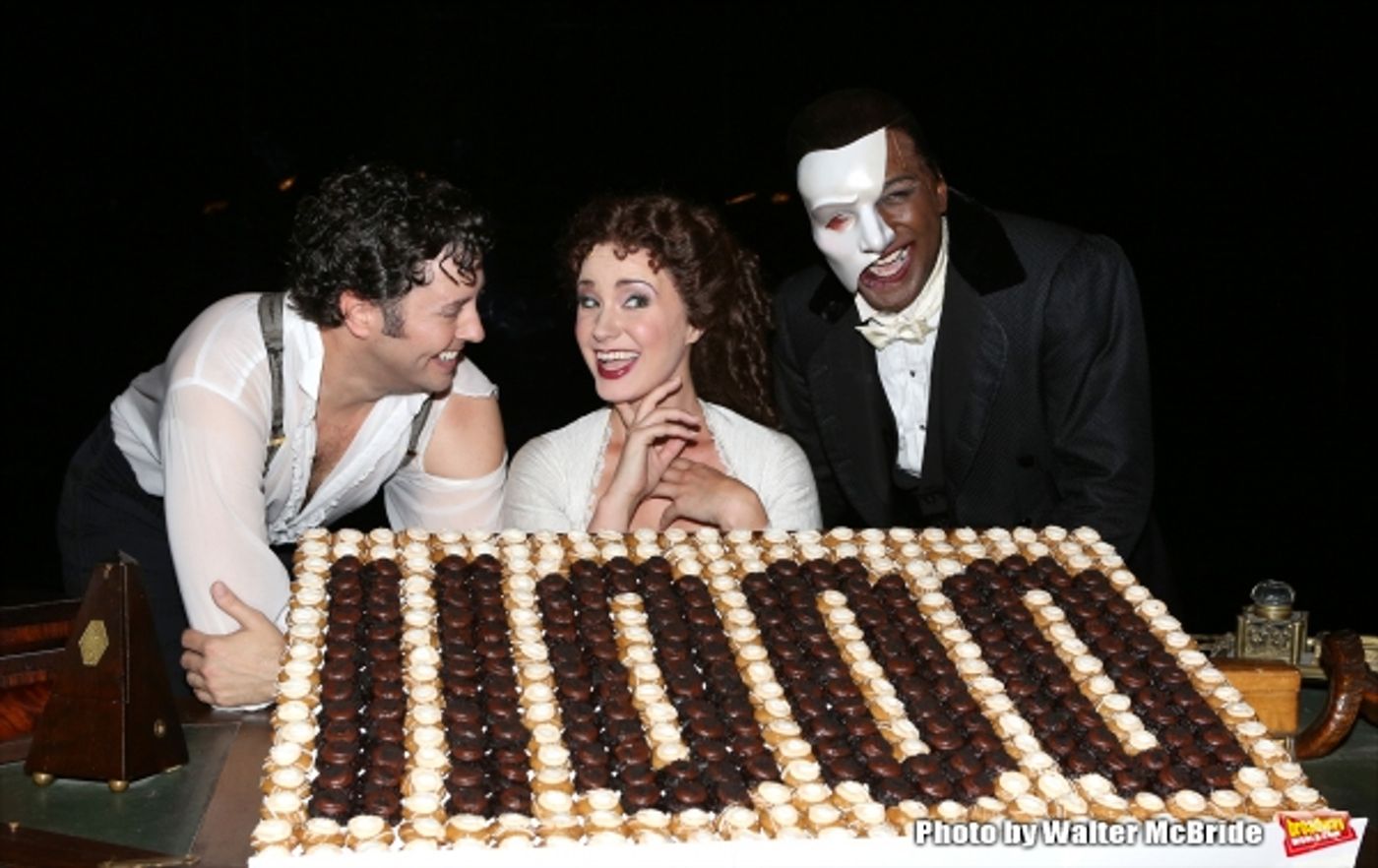 Photo Coverage: Norm Lewis, Sierra Boggess & THE PHANTOM OF THE OPERA Cast Celebrate 11,000 Backstage! Image
