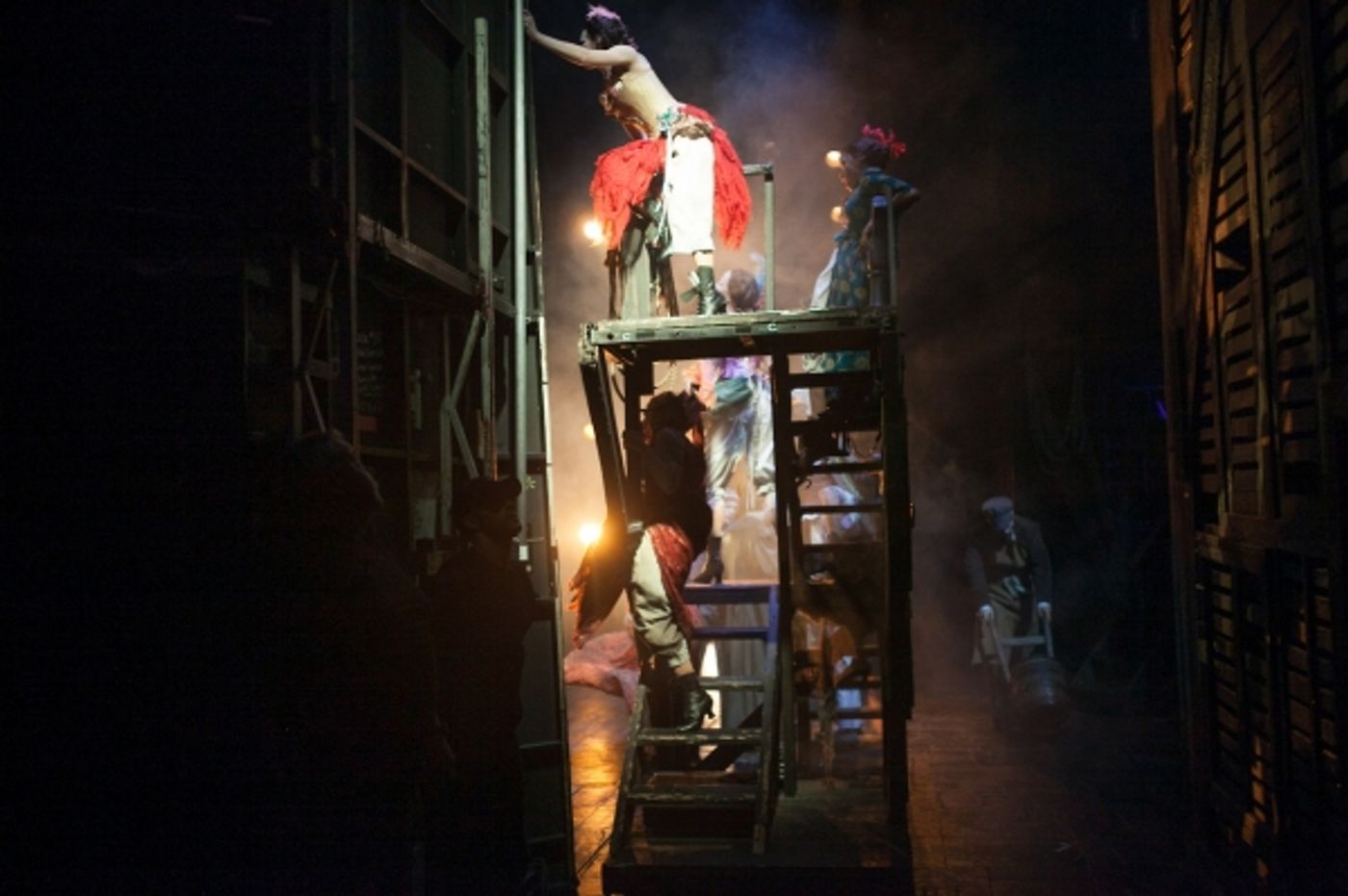 Photo Flash: Go Backstage at the Imperial with the Company of LES MISERABLES!  Image