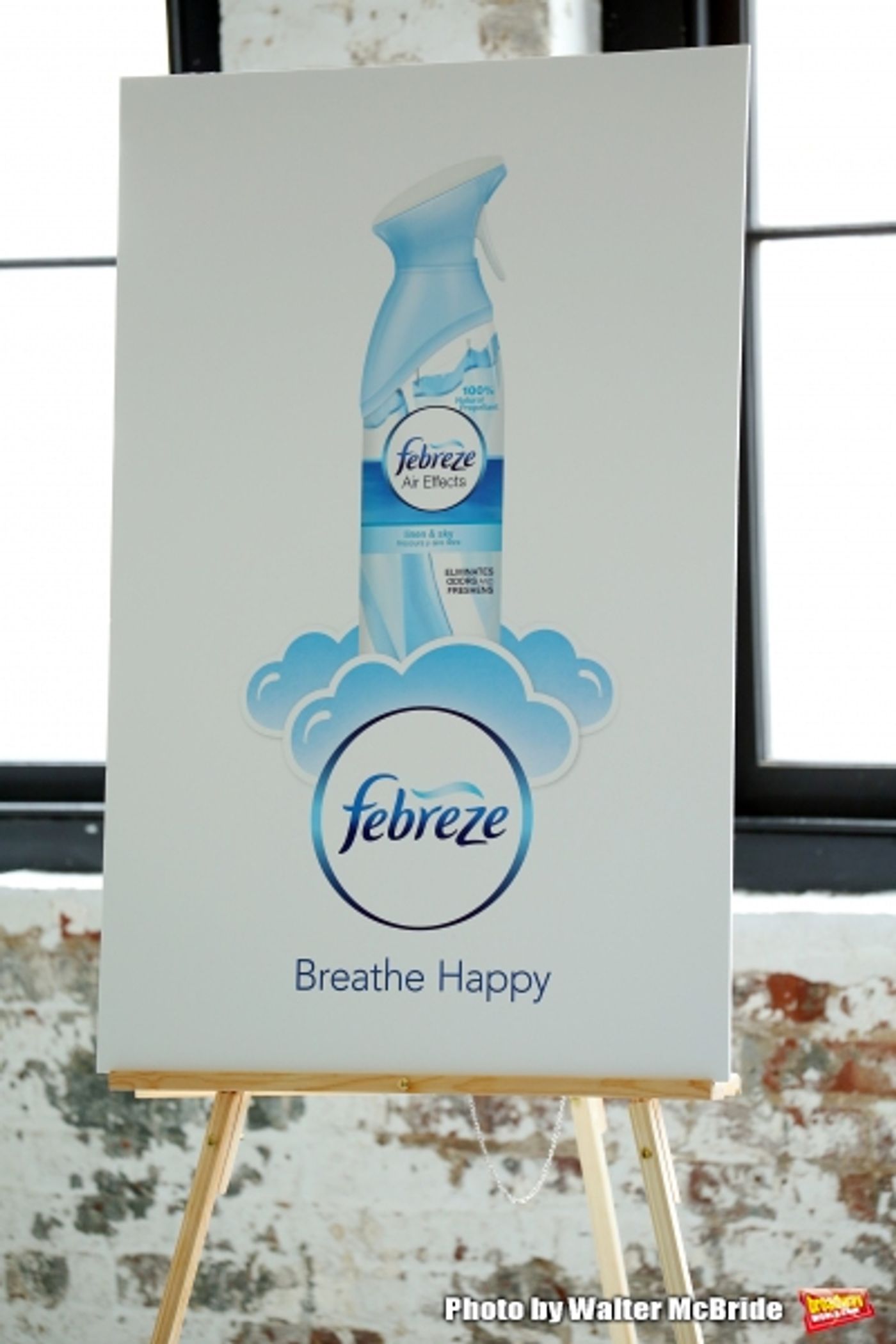 Photo Coverage: GLEE's Jane Lynch Launches 'Noseblindness' Campaign with Febreze  Image
