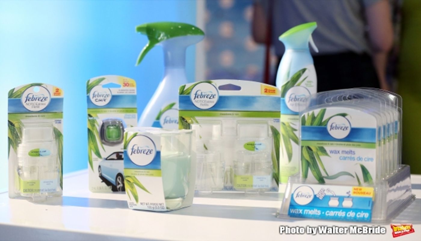 Photo Coverage: GLEE's Jane Lynch Launches 'Noseblindness' Campaign with Febreze  Image