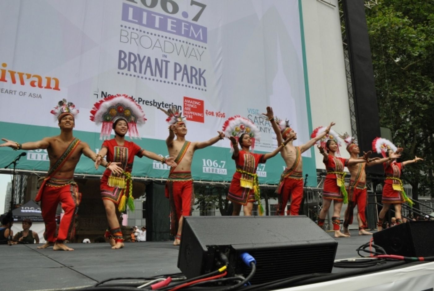 Photo Coverage: BROADWAY IN BRYANT PARK is Back for the Summer with Casts of IF/THEN, ROCKY, WICKED & More!  Image