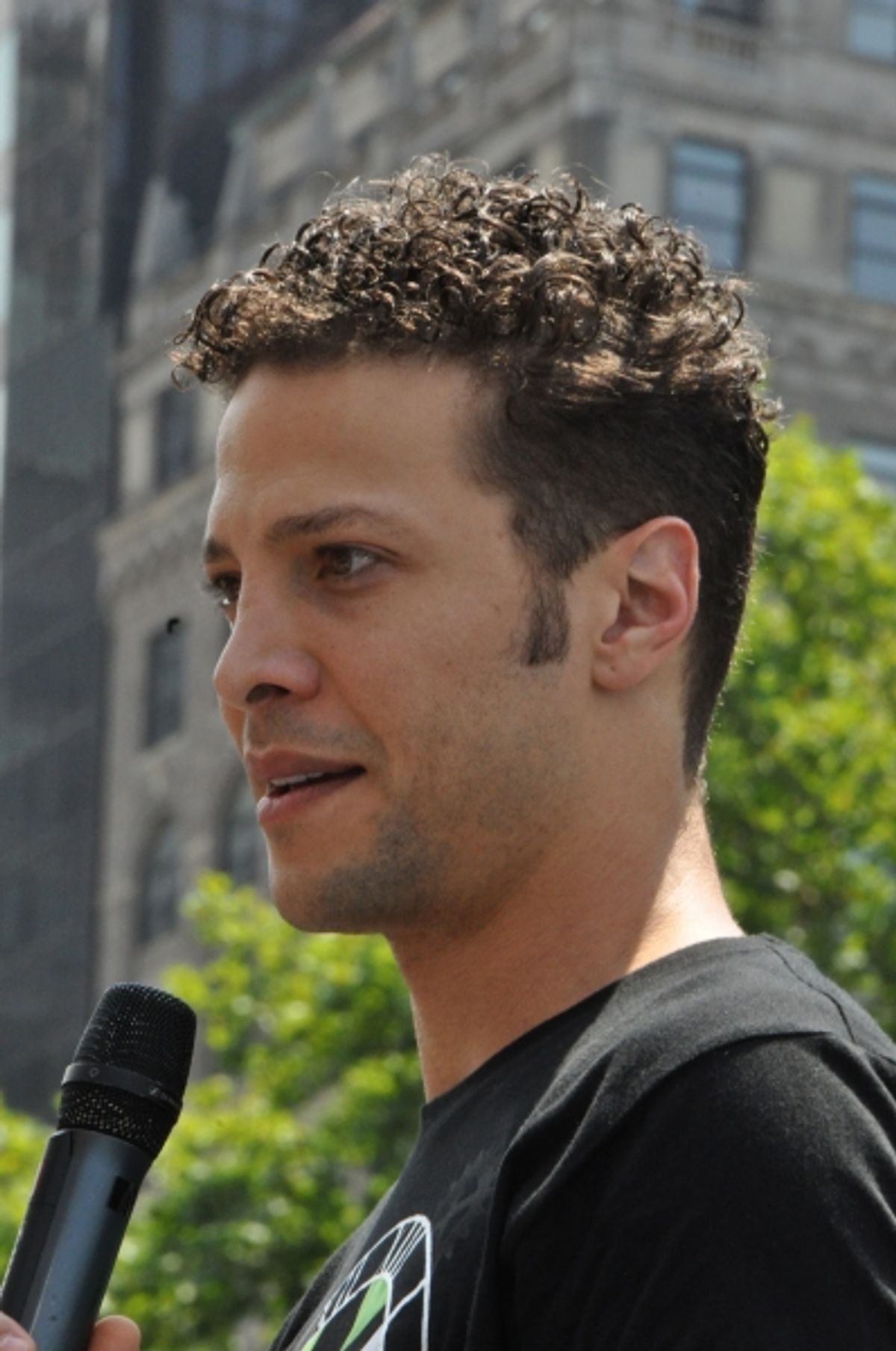 Justin Guarini at 