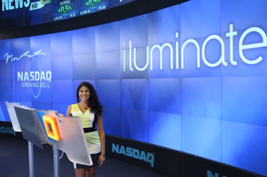 Photo Flash: Cast of iLUMINATE Rings NASDAQ Opening Bell  Image