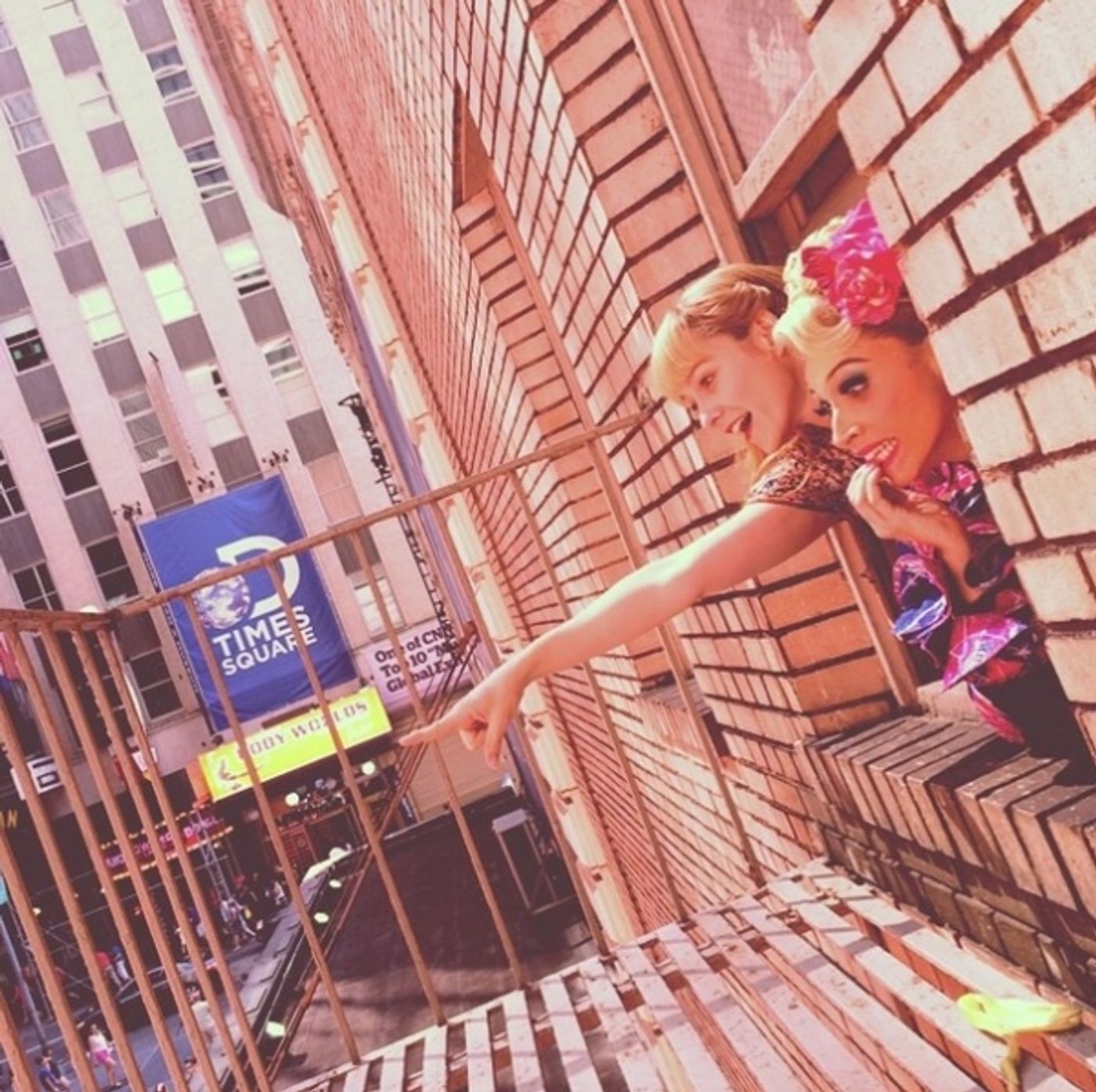 Photo Flash: Saturday Intermission Pics, 7/12- NEWSIES Prep for Sleep Out, BULLETS and MATILDA Get Excited for Broadway Barks, and More  Image