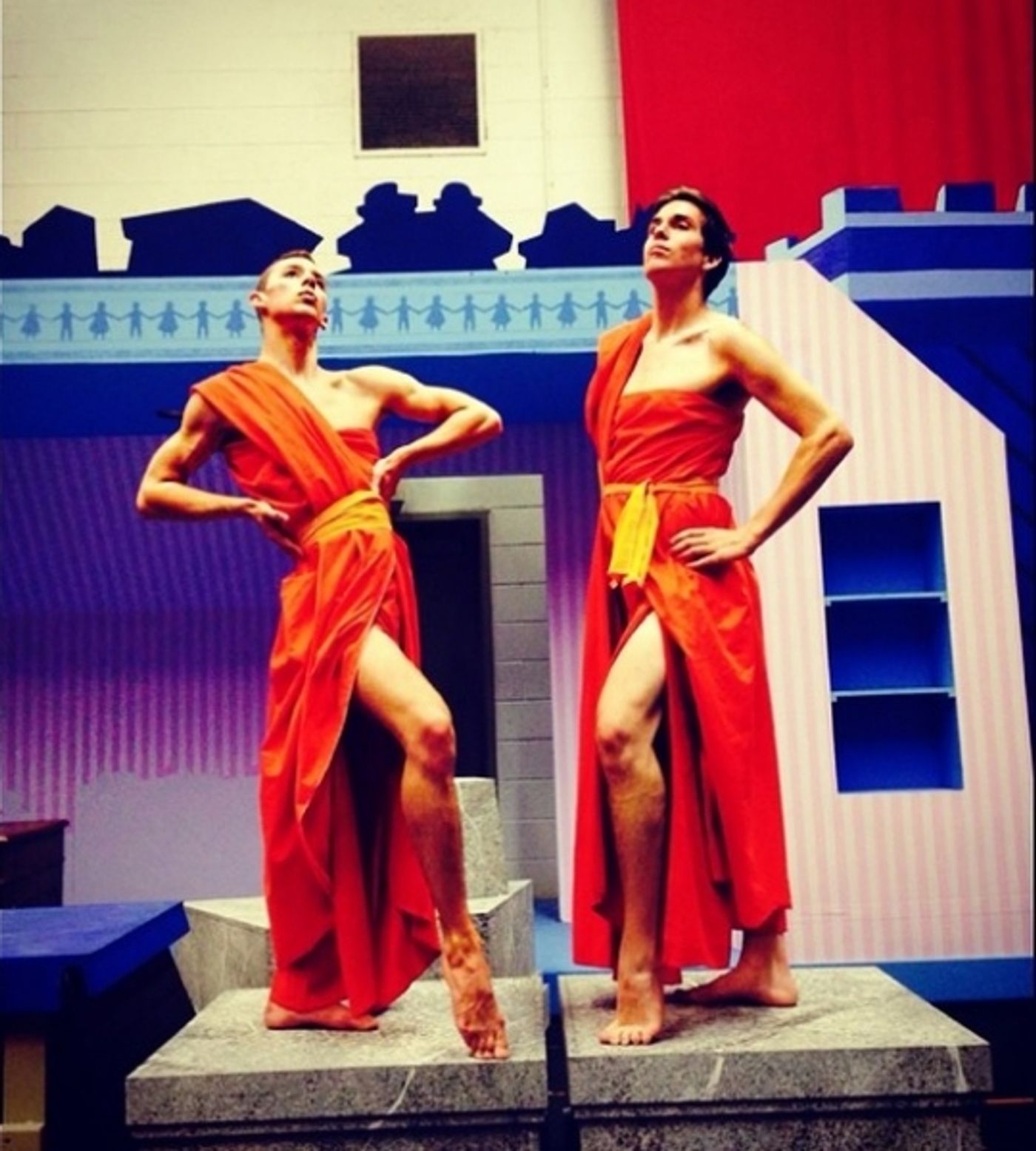 Photo Flash: Saturday Intermission Pics, 7/12- NEWSIES Prep for Sleep Out, BULLETS and MATILDA Get Excited for Broadway Barks, and More  Image