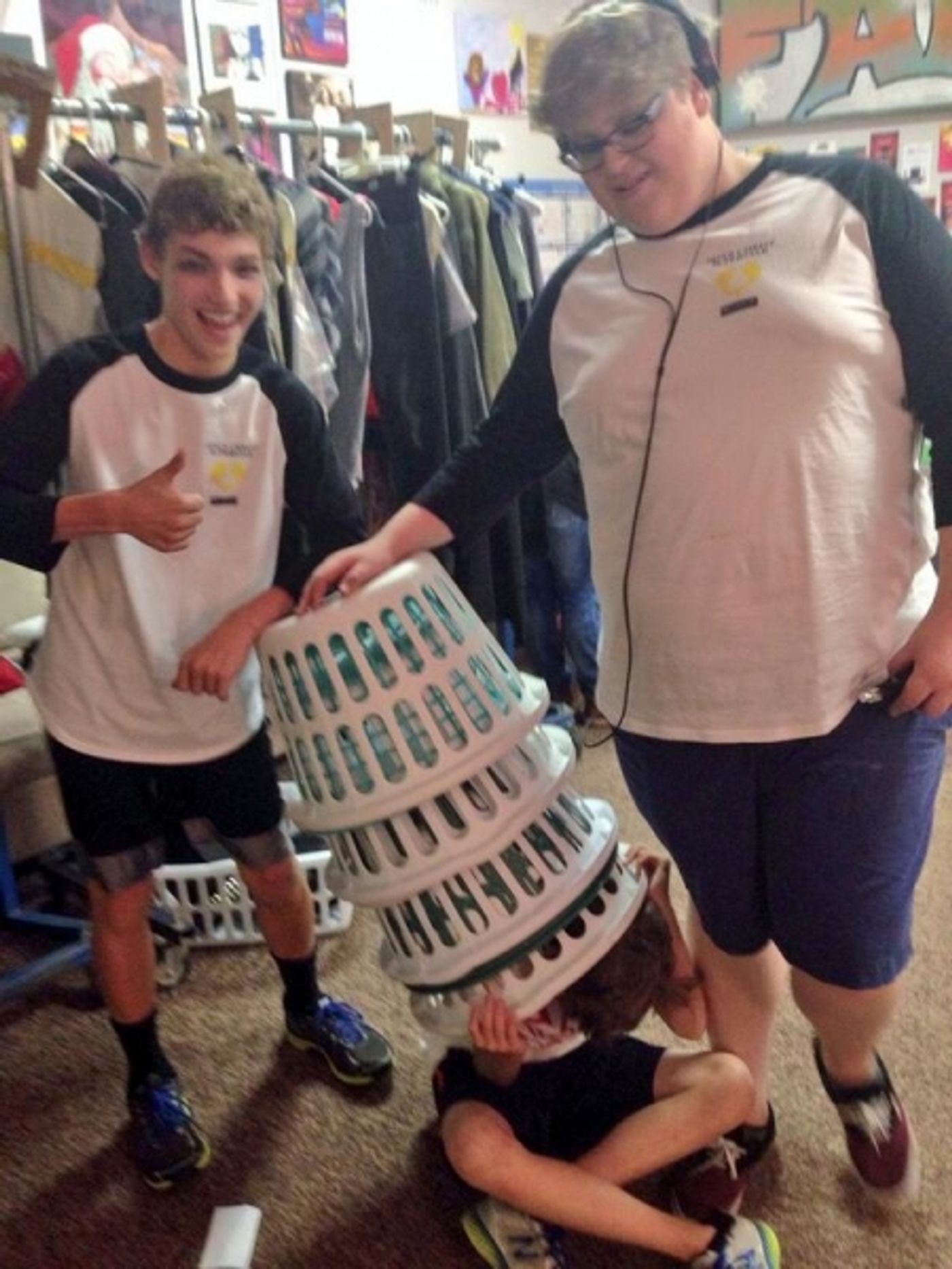 Photo Flash: Saturday Intermission Pics, 7/12- NEWSIES Prep for Sleep Out, BULLETS and MATILDA Get Excited for Broadway Barks, and More  Image