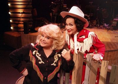  Sally Struthers and Carter Calvert  Photo