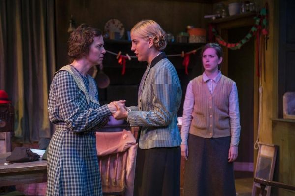 Lori Myers, Ellie Reed and Katherine Banks Photo