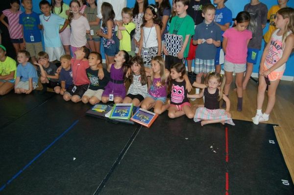 Photo Flash: Styx Band Member Dennis DeYoung Visits 12.14 Foundation's Rehearsals for 101 DALMATIANS Image
