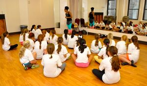 Bravita Threatt holding the first of two seminars for the Camp Broadway Kids @ BroadwayWorld Bravita Threatt holding the first of two seminars for the Camp Broadway Kids Photo