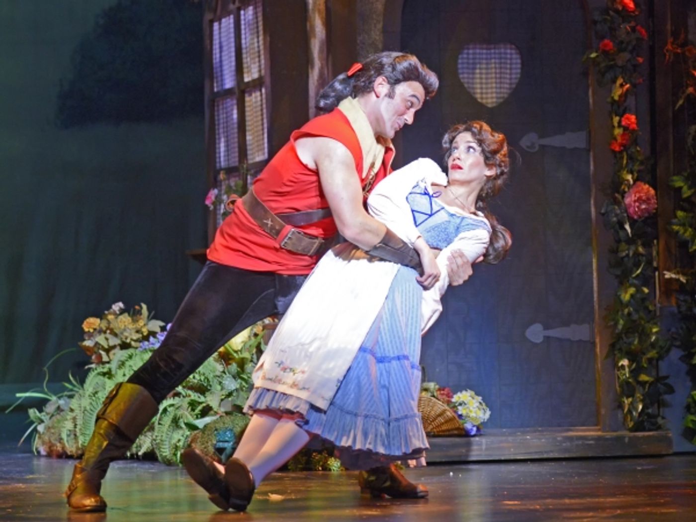 Photo Flash: First Look at Gwen Hollander, Garrett Marshall and More in Musical Theatre West's BEAUTY AND THE BEAST Starring  Image
