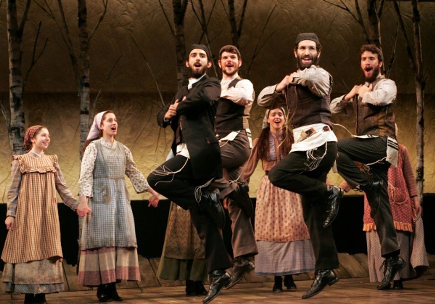 Photo Flash: First Look at Adam Heller, David Perlman, Elizabeth DeRosa & More in Goodspeed's 50th Anniversary Production of FIDDLER ON THE ROOF  Image