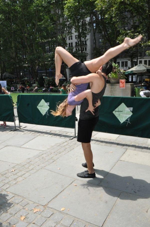 Nicolas Jelmoni and Charlotte O''Sullivan warming up Photo