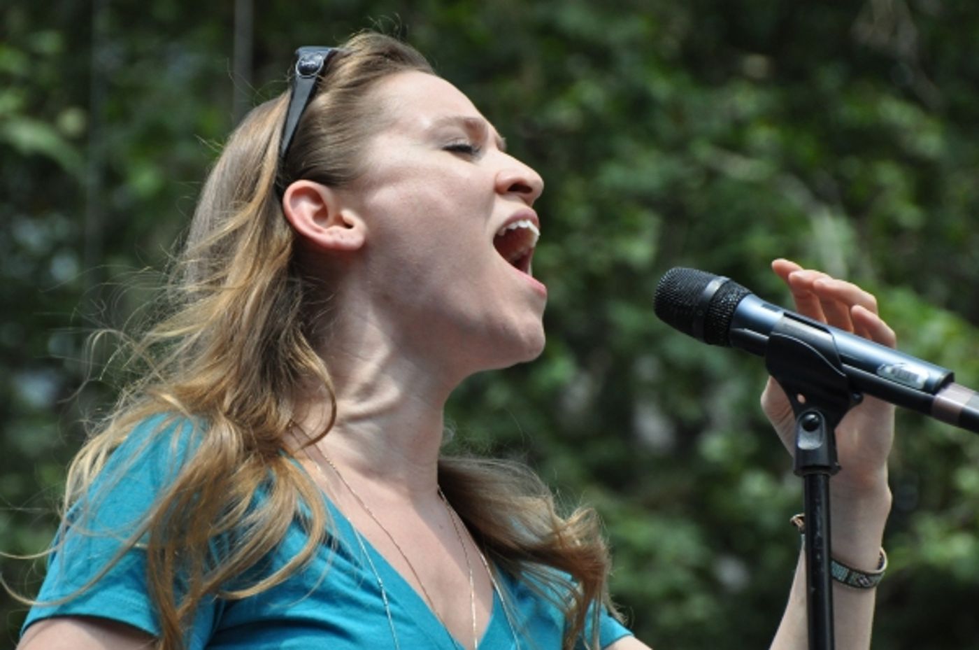 Photo Coverage: Casts of LES MISERABLES, PIPPIN & More Belt It Out at BROADWAY IN BRYANT PARK! Image