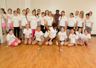 Ron Kunene and The Camp Broadway Kids Photo