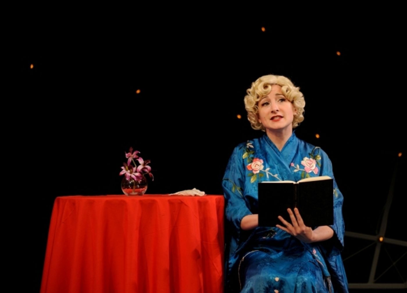 Photo Flash: Ocean State Theatre's GUYS AND DOLLS, Now Playing  Image