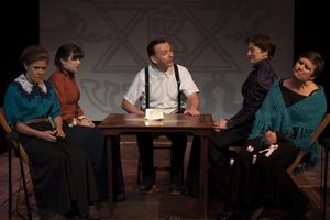 Katrina Day, Hannah Vaughn, Andrew Hamling, Phoebe Dunn, Shannon Haddock @ BroadwayWorld Katrina Day, Hannah Vaughn, Andrew Hamling, Phoebe Dunn, Shannon Haddock Photo