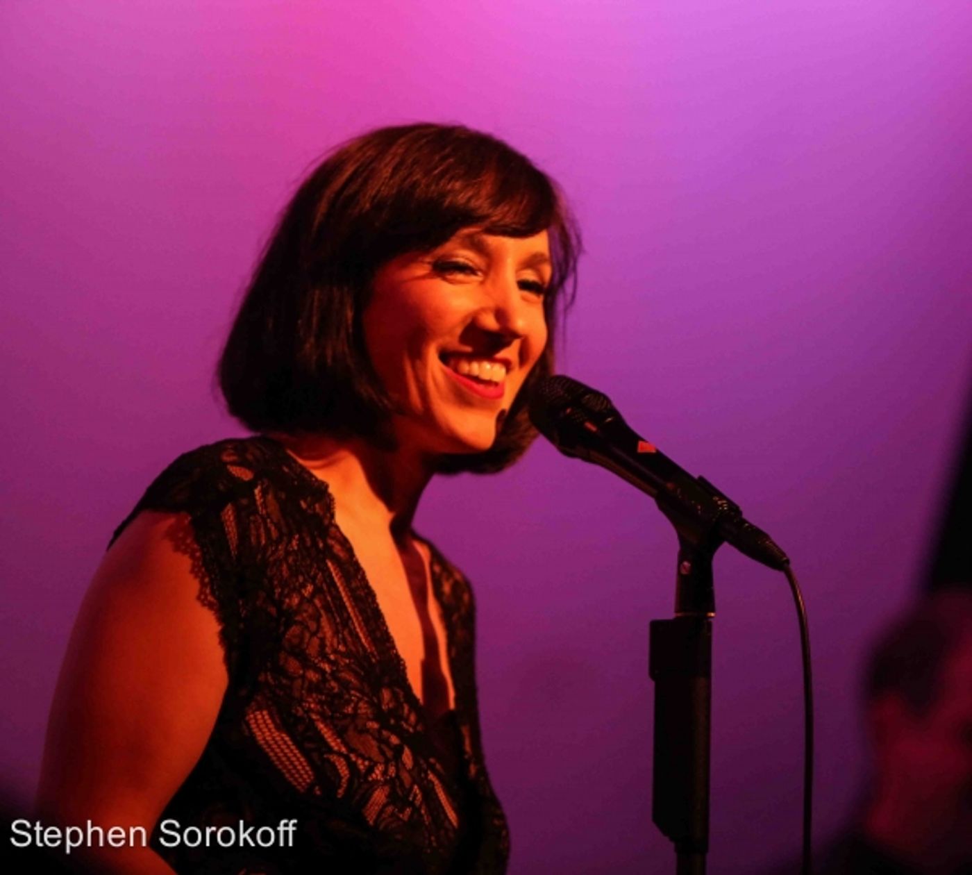 Photo Coverage: Gabrielle Stravelli Plays The Metropolitan Room  Image