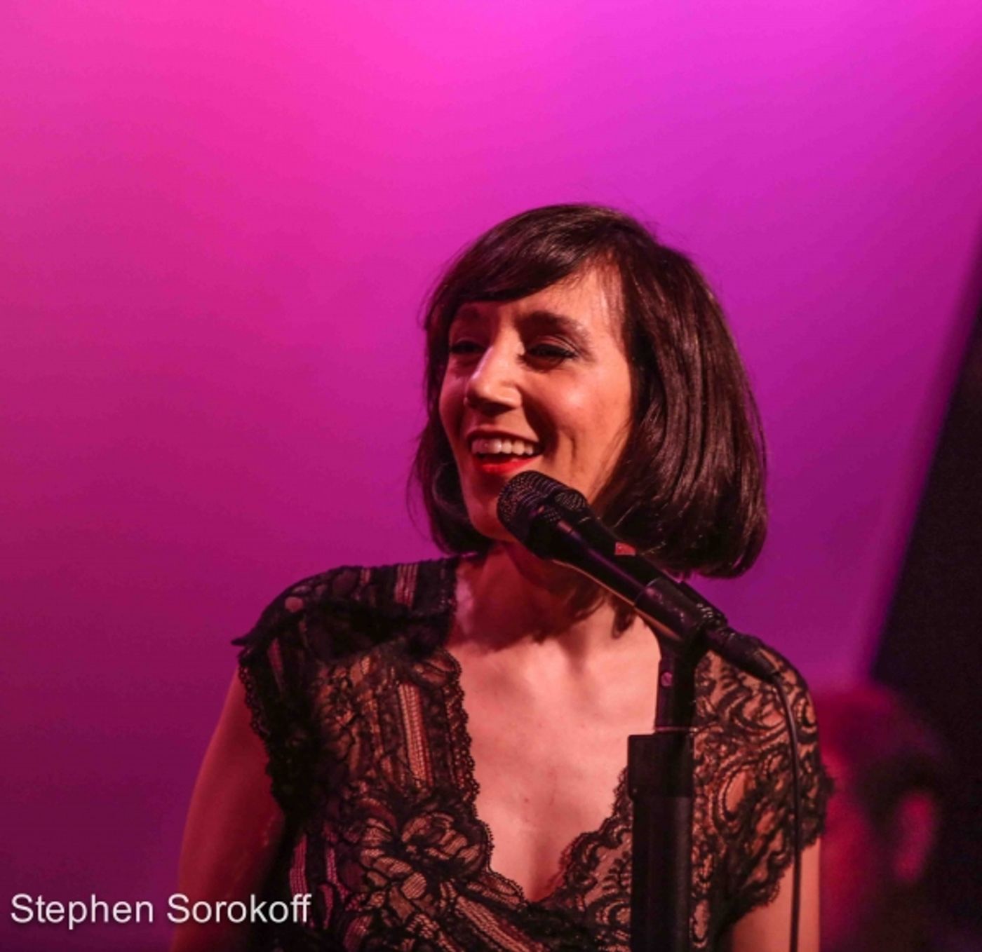 Photo Coverage: Gabrielle Stravelli Plays The Metropolitan Room  Image