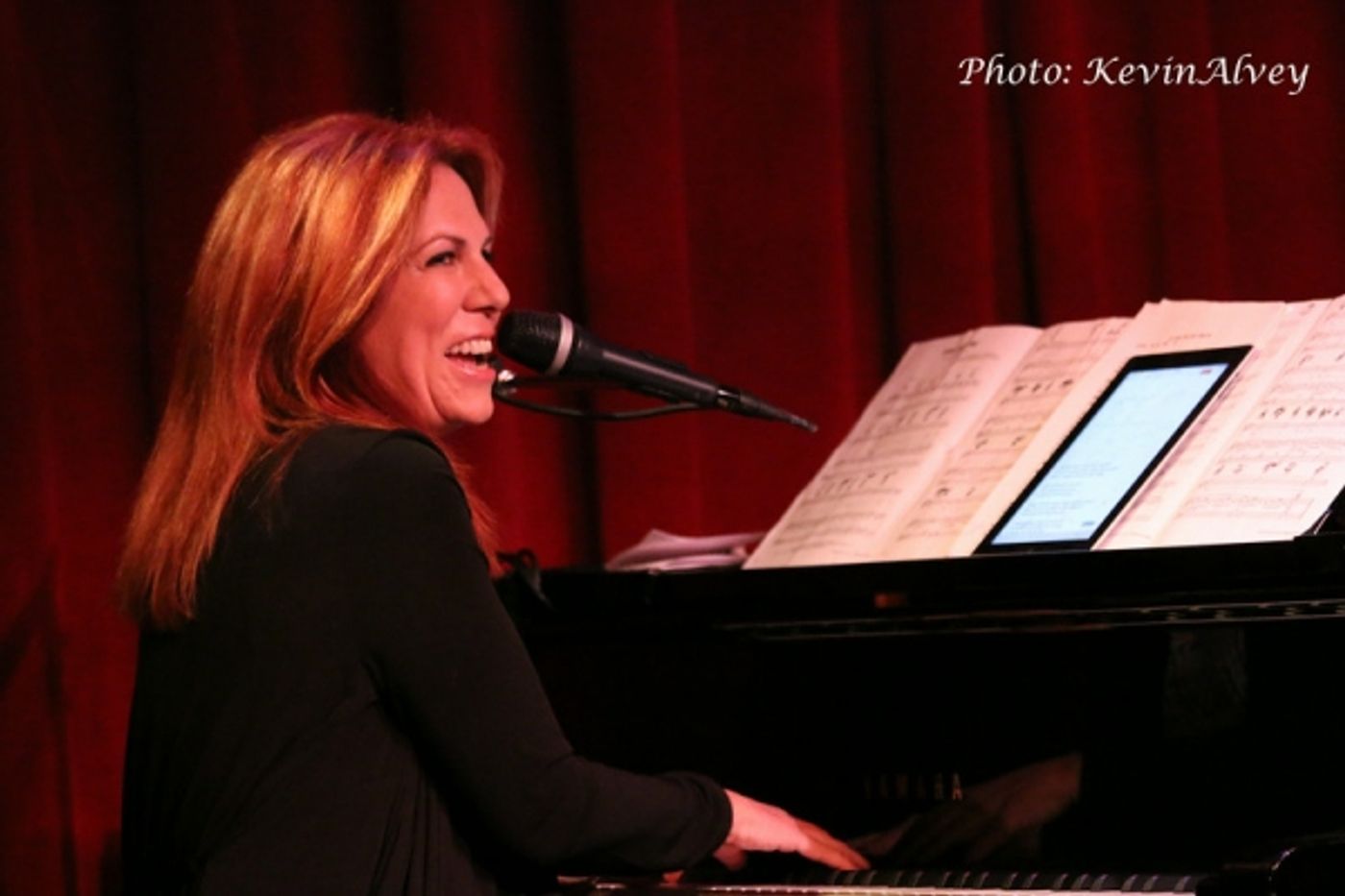 Photo Flash: Ramin Karimloo and More in VICTORIA SHAW: UNDER THE COVERS at Birdland  Image