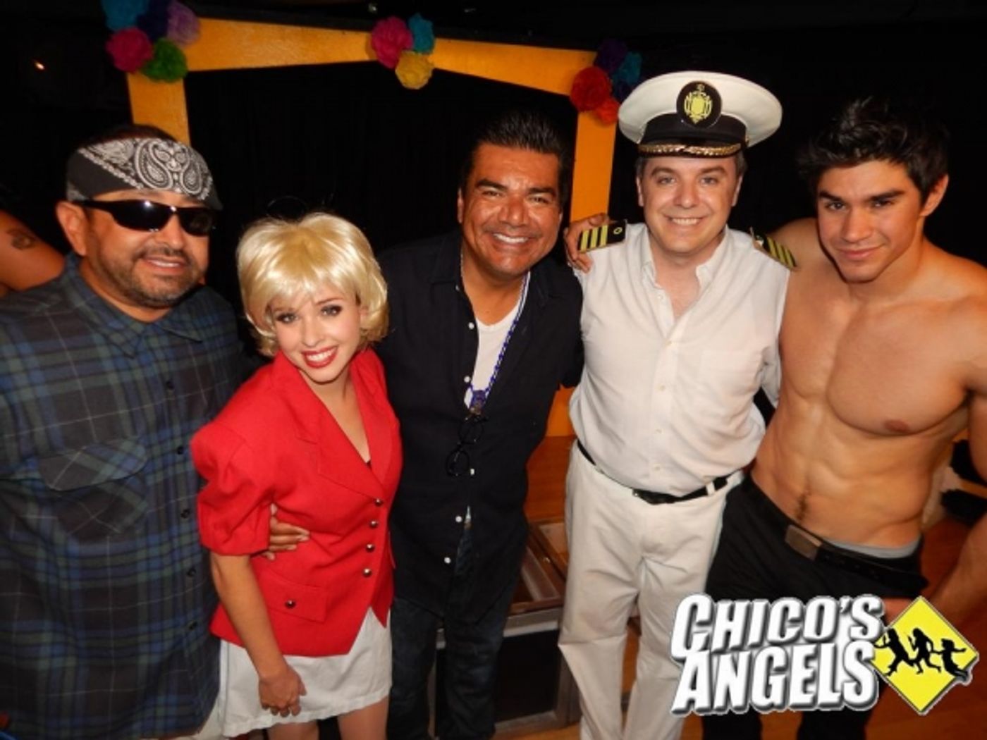 Photo Flash: George Lopez Visits CHICO'S ANGELS Photo Flash: George Lopez Visits CHICO'S ANGELS Image