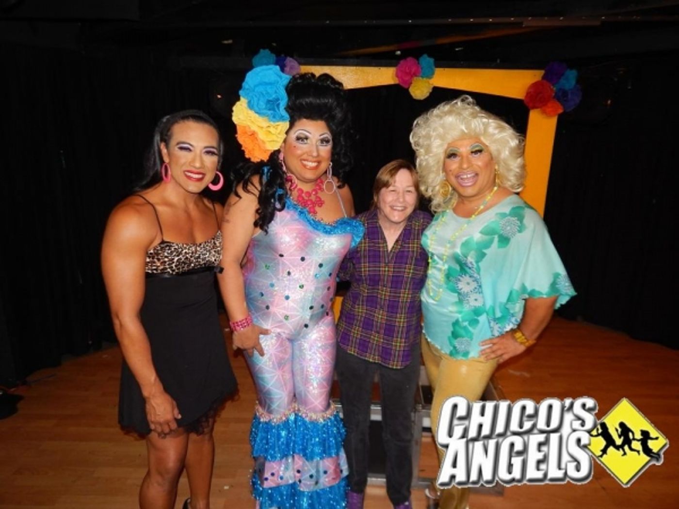 Photo Flash: George Lopez Visits CHICO'S ANGELS Photo Flash: George Lopez Visits CHICO'S ANGELS Image