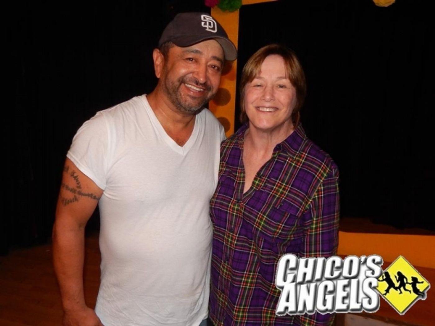 Photo Flash: George Lopez Visits CHICO'S ANGELS Photo Flash: George Lopez Visits CHICO'S ANGELS Image