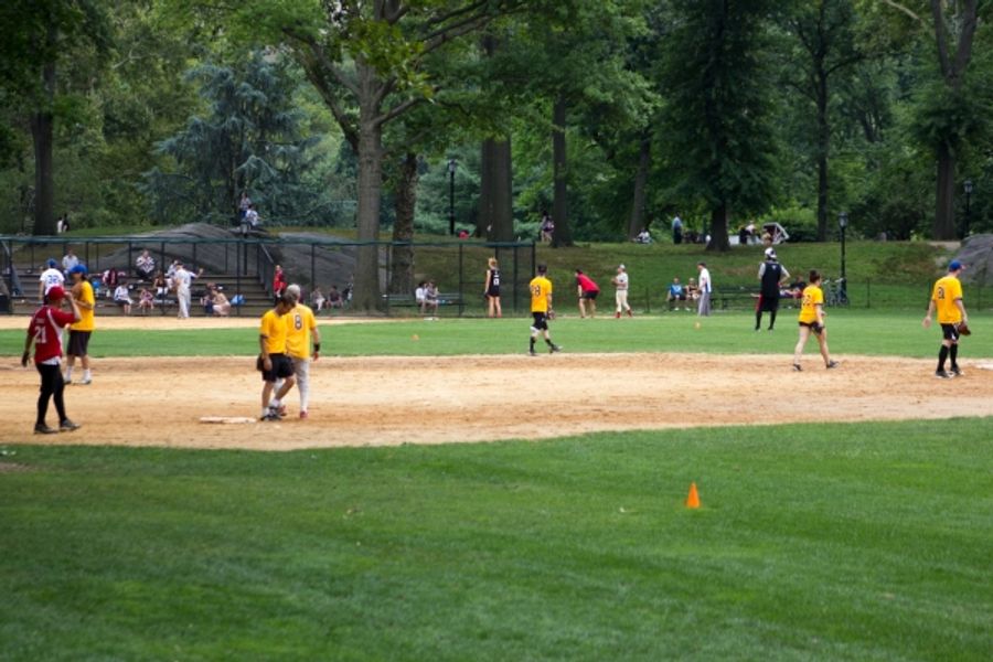 Photo Coverage: Take Me Out to the Broadway Ball Game! Broadway Show League Takes Over Central Park Image