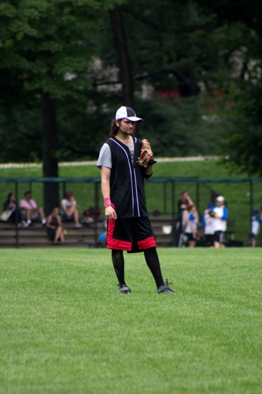 Photo Coverage: Take Me Out to the Broadway Ball Game! Broadway Show League Takes Over Central Park Image