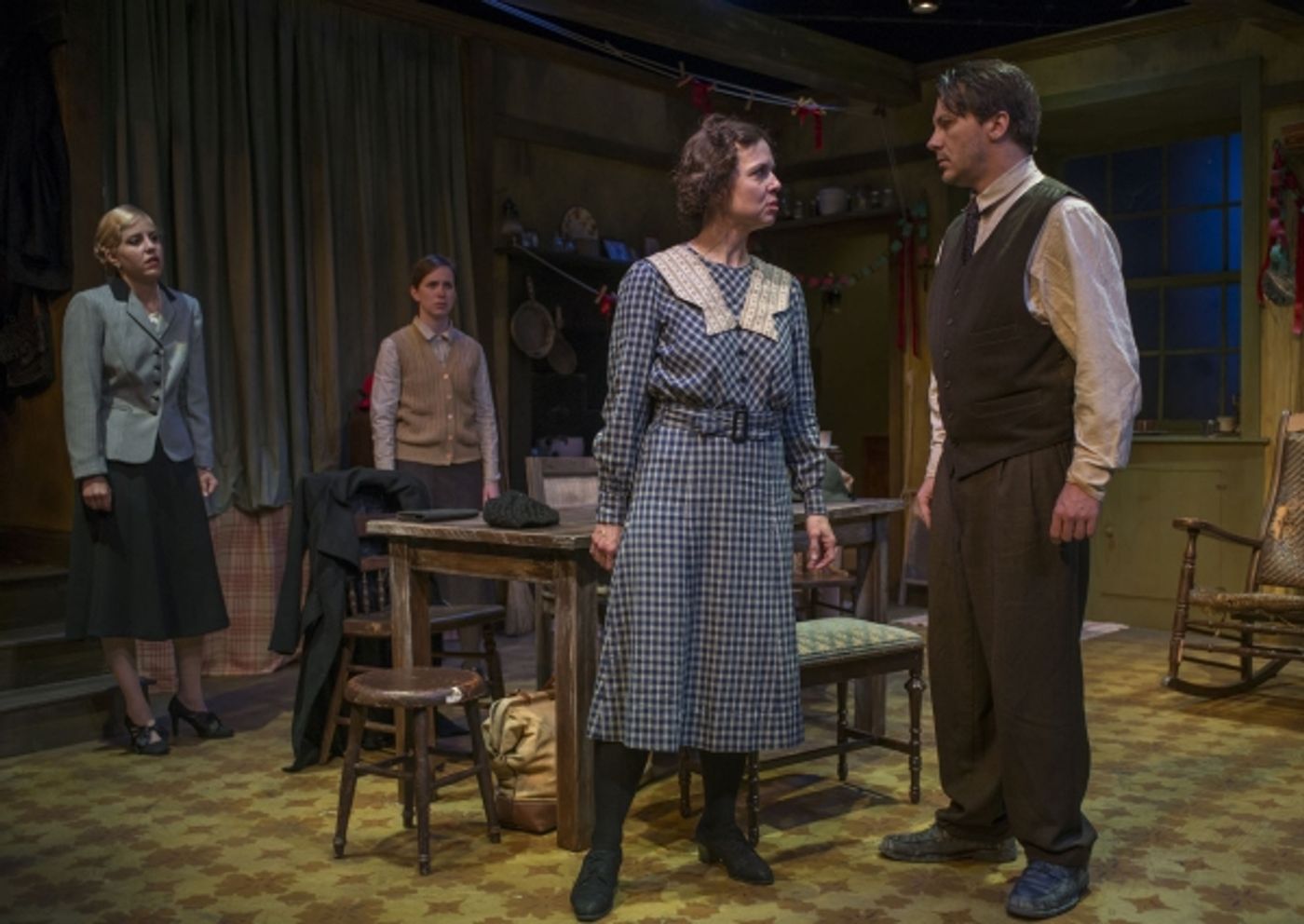Photo Flash: First Look at Griffin Theatre's MEN SHOULD WEEP, Now Playing Through 8/10  Image