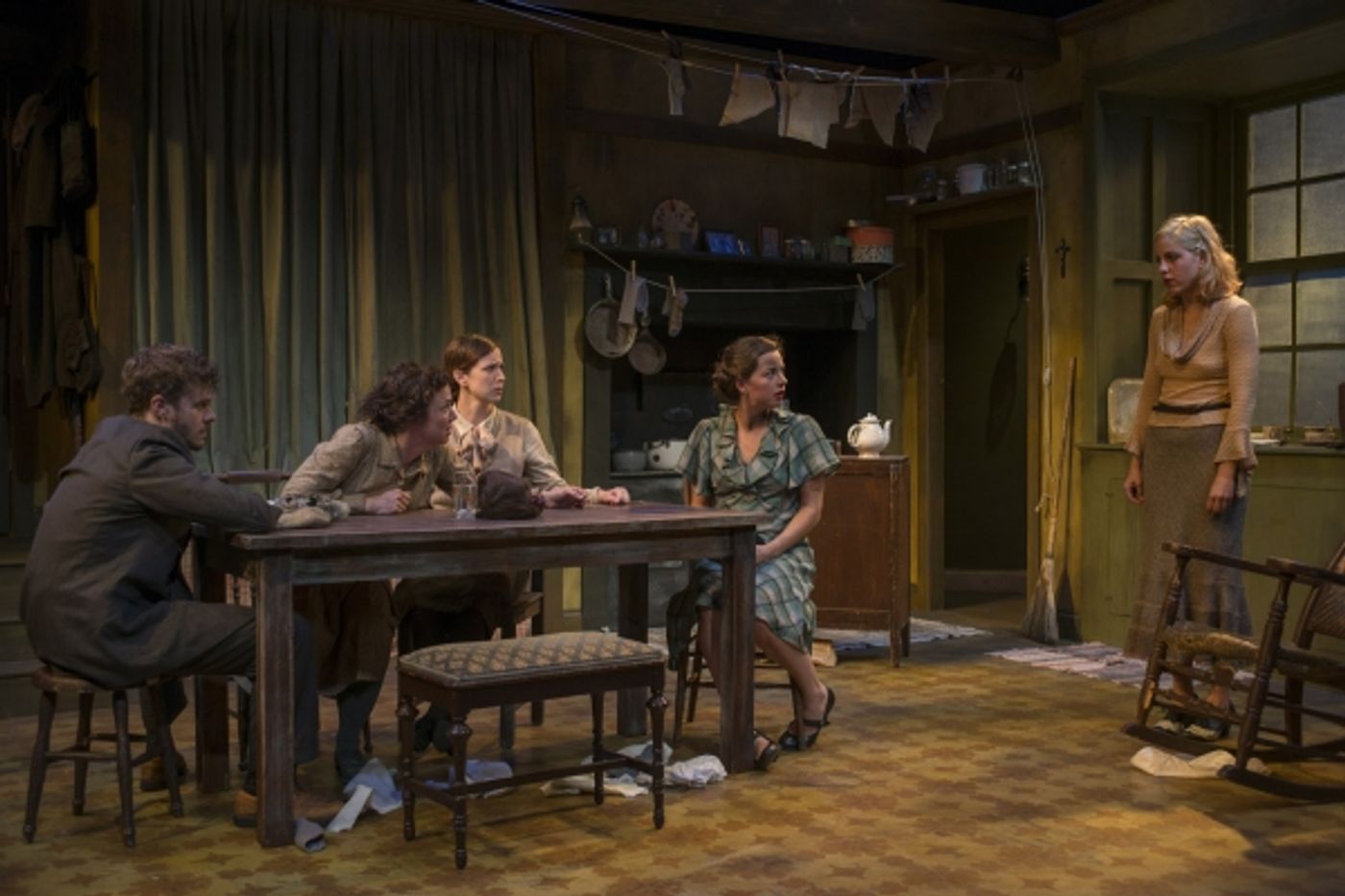 Photo Flash: First Look at Griffin Theatre's MEN SHOULD WEEP, Now Playing Through 8/10  Image