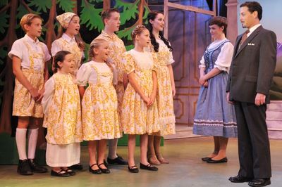 Wil Otterson, Chloe Kerr, Jaymie Jackson, Stefani Potter, Ruby Elaine James, Grace Mi Photo