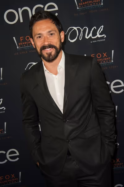Steve Kazee Photo