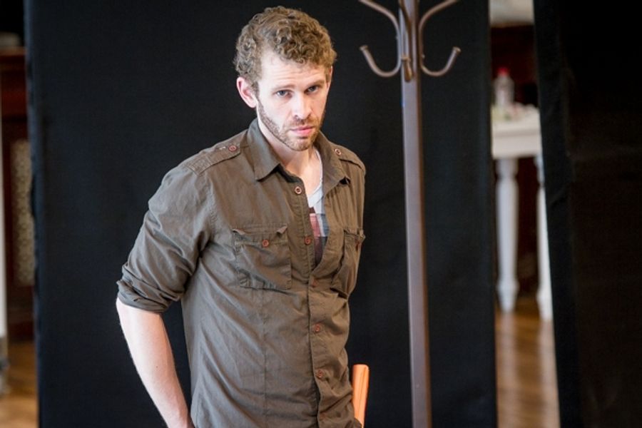 Photo Flash: In Rehearsal with Steppenwolf's FIRST LOOK REP, Beginning Tomorrow in the Garage Theatre Image