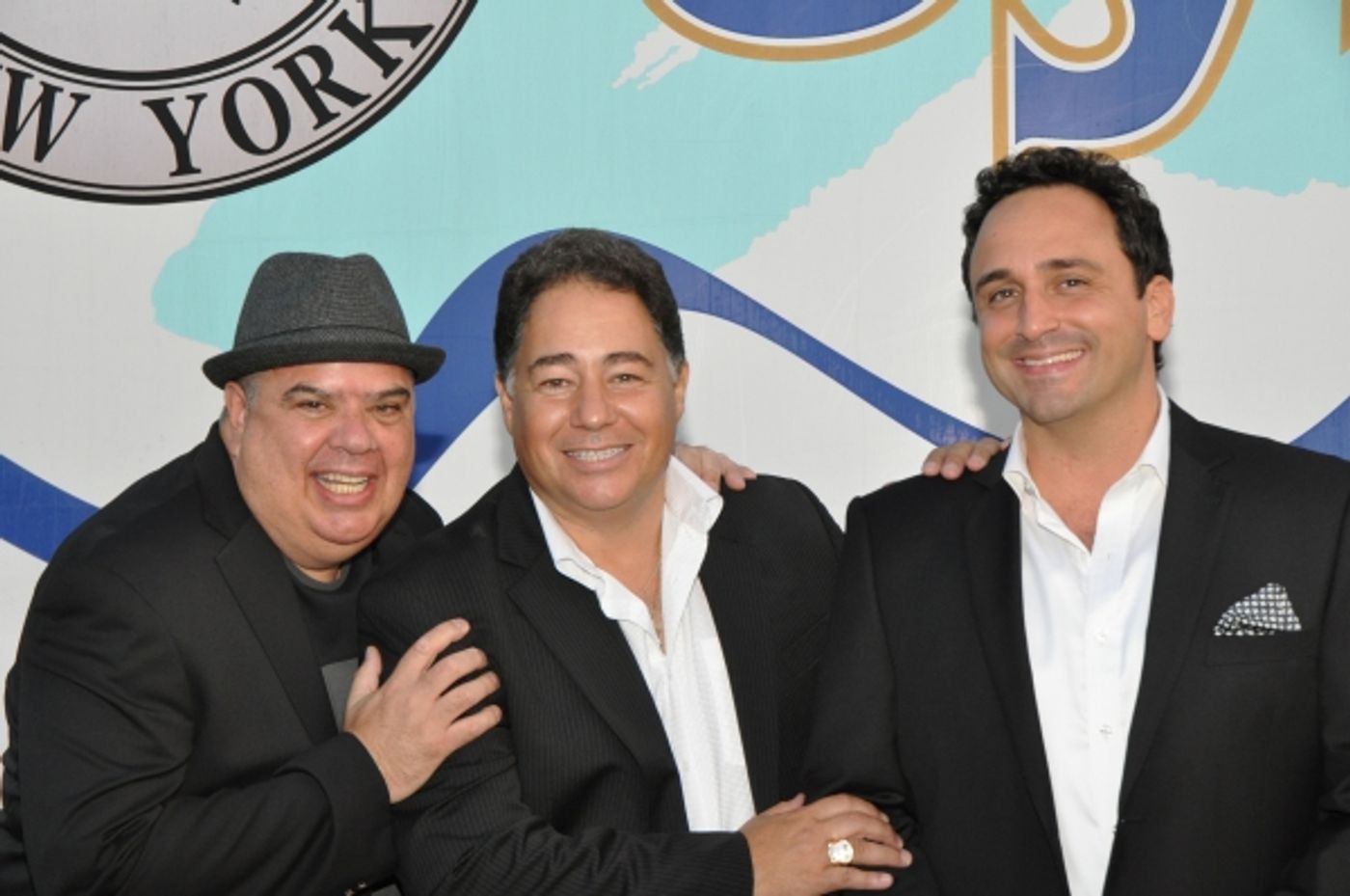 Photo Coverage: Andy Cooney, Daniel Rodriguez and Christopher Macchio Play Music Under The Stars  Image