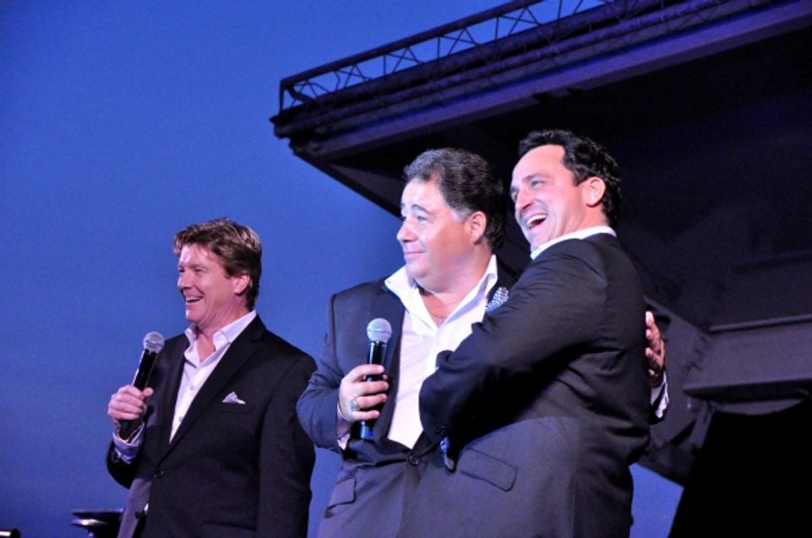 Photo Coverage: Andy Cooney, Daniel Rodriguez and Christopher Macchio Play Music Under The Stars Image