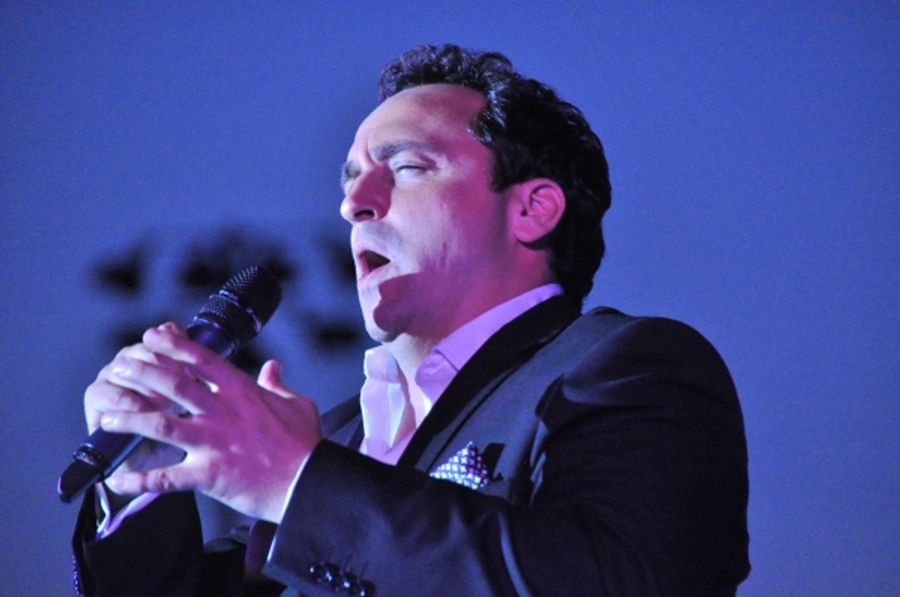 Photo Coverage: Andy Cooney, Daniel Rodriguez and Christopher Macchio Play Music Under The Stars Image