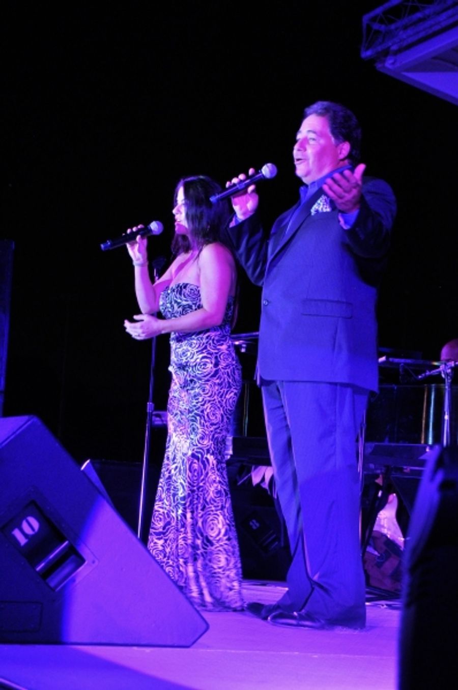 Photo Coverage: Andy Cooney, Daniel Rodriguez and Christopher Macchio Play Music Under The Stars Image