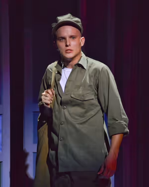 Zak Reynolds @ BroadwayWorld Zak Reynolds Photo