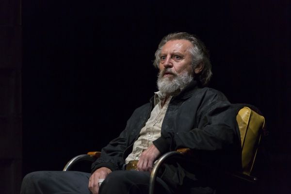 Gordon Joseph Weiss Photo