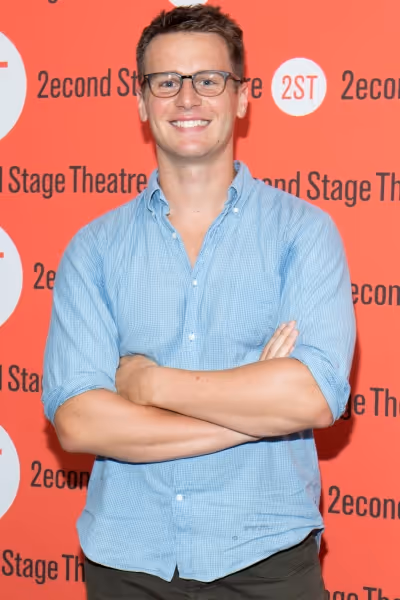 Jonathan Groff Photo