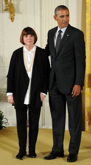 Linda Ronstadt and President Barack Obama Photo