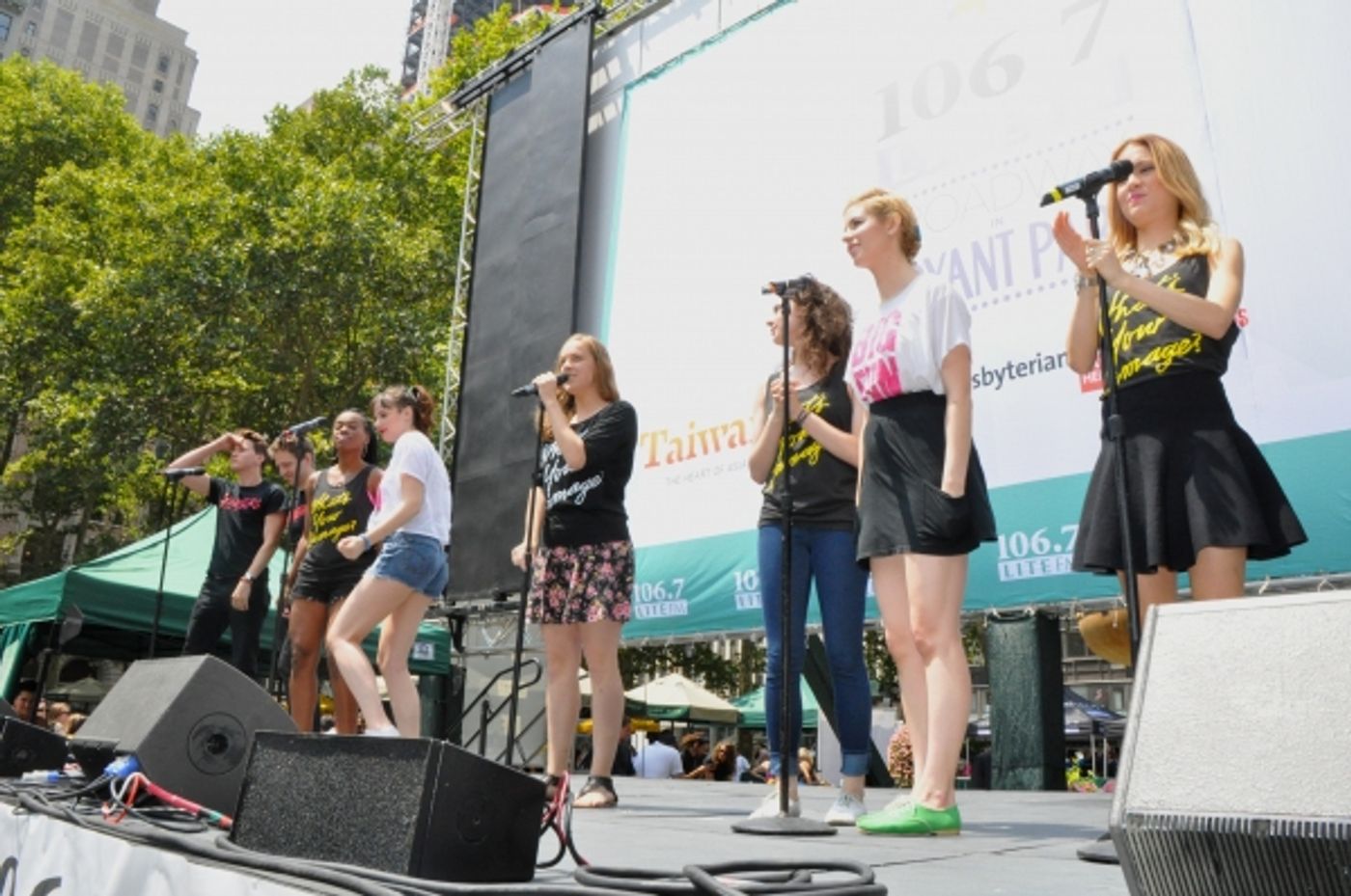 Photo Coverage: Casts of GENTLEMAN'S GUIDE, HEATHERS and More Visit Broadway in Bryant Park!  Image