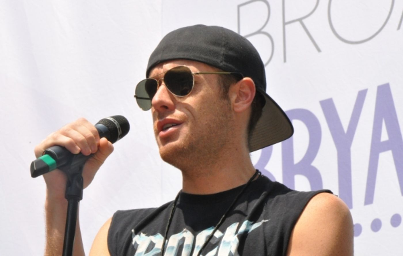 Photo Coverage: Casts of GENTLEMAN'S GUIDE, HEATHERS and More Visit Broadway in Bryant Park!  Image