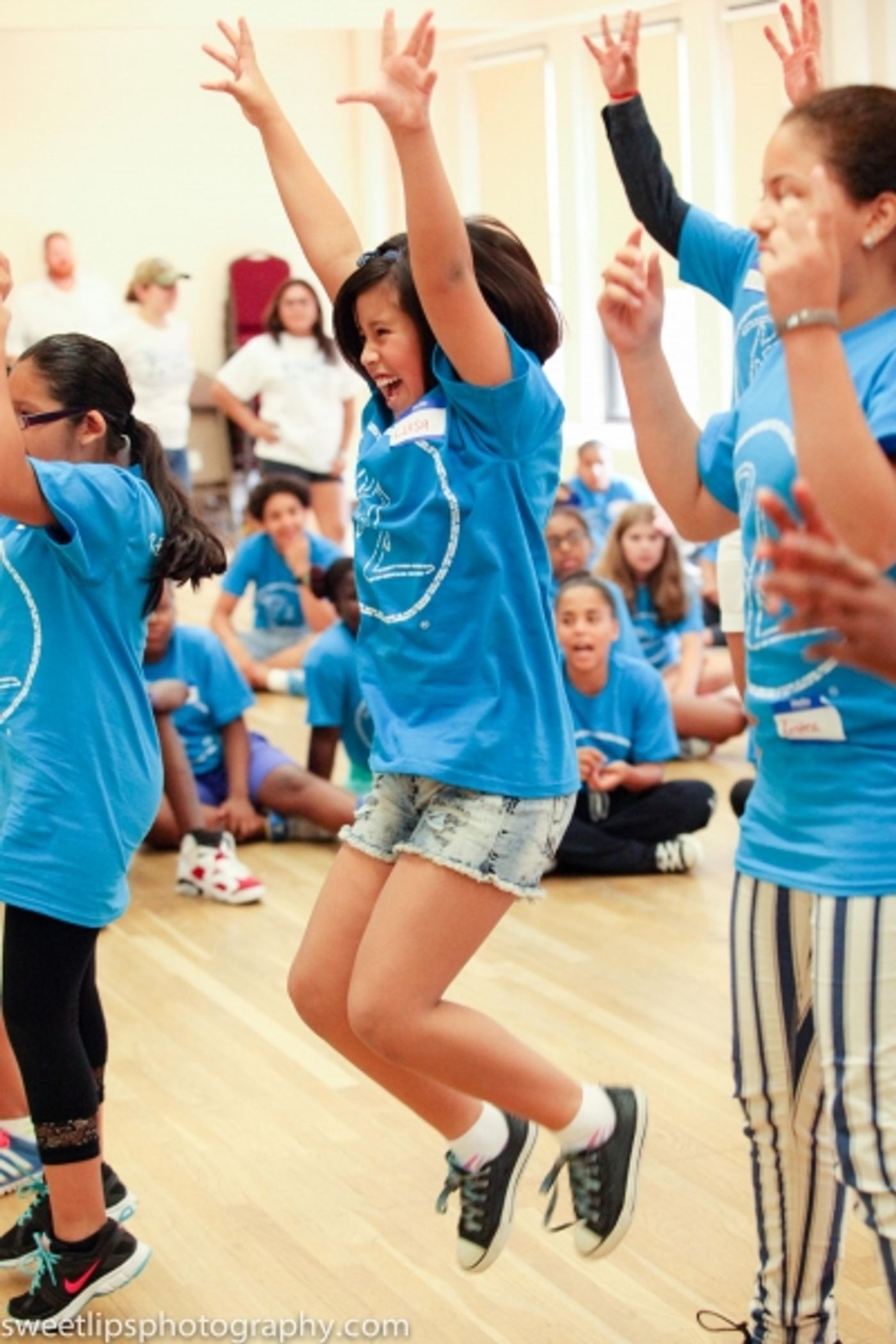 Photo Flash: Andy Karl, Bianca Marroquin and More Teach at R.Evolucion Latina's DARE TO GO BEYOND Camp  Image