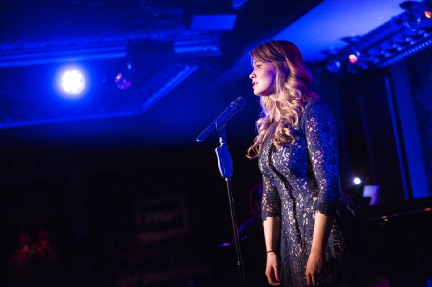 Photo Coverage: Stacie Bono Makes 54 Below Debut  Image