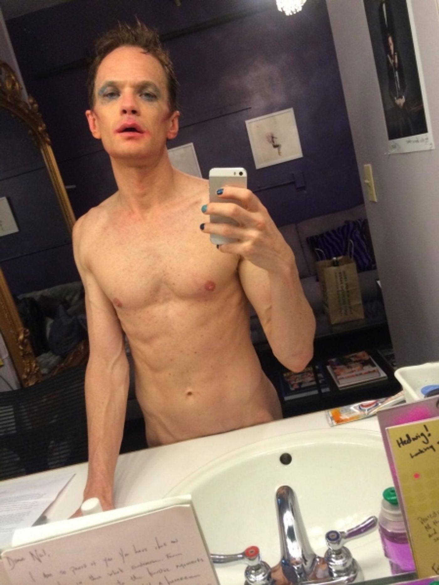 Photo Flash: HEDWIG's Neil Patrick Harris Tweets Before- and After-Show Selfies - Sans Clothes!  Image