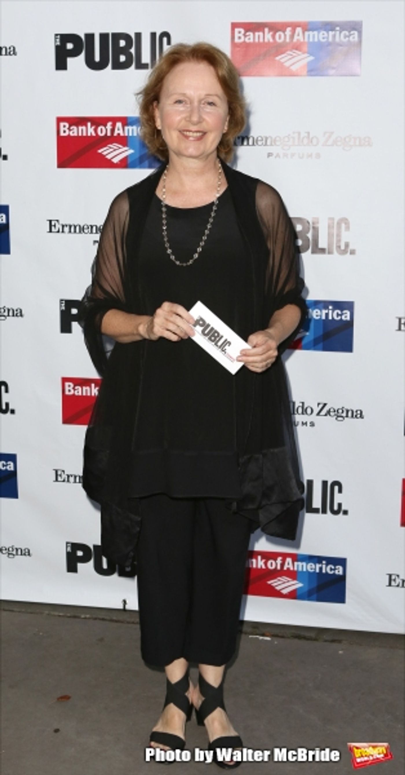 Photo Coverage: Central Park Fashion at Opening Night of KING LEAR  Image