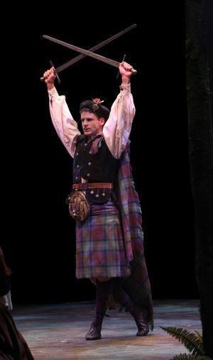 Luke Hawkins (Harry Beaton)  Photo