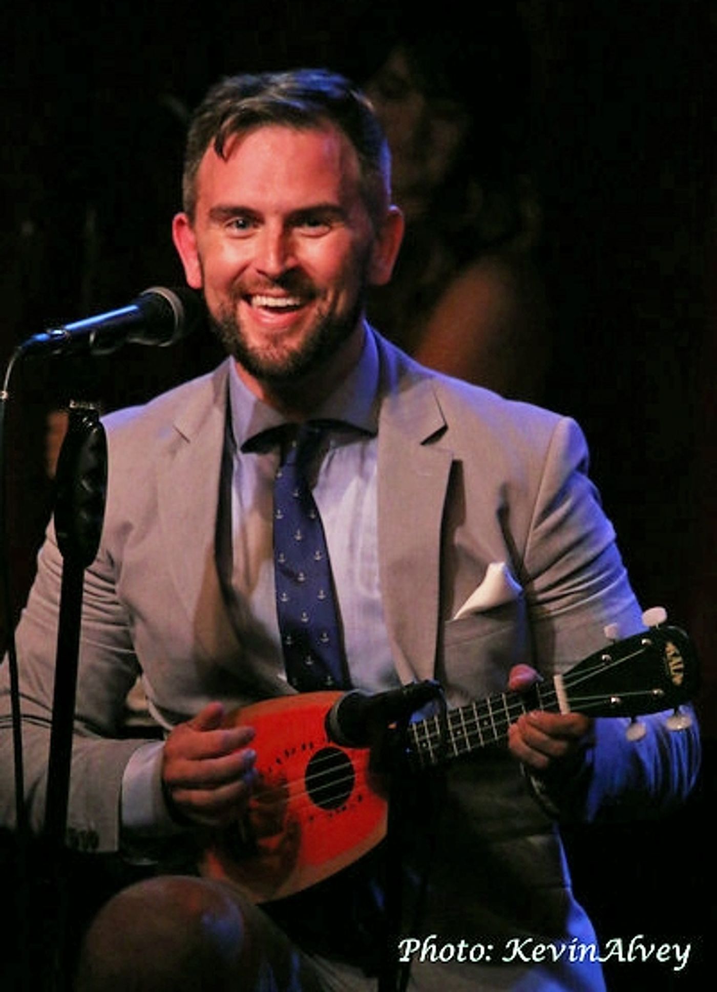 Photo Flash: Daniel Reichard Performs in Broadway at Birdland Series  Image